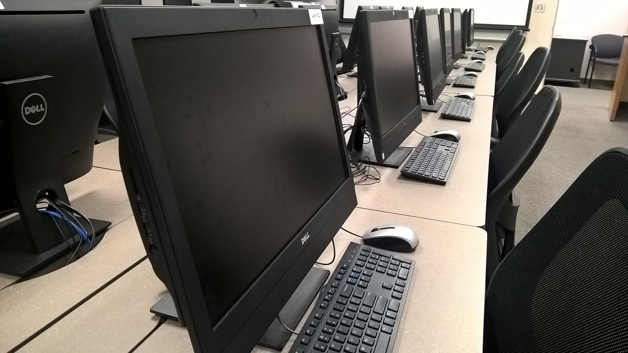 computer, lab, education-2381151.jpg